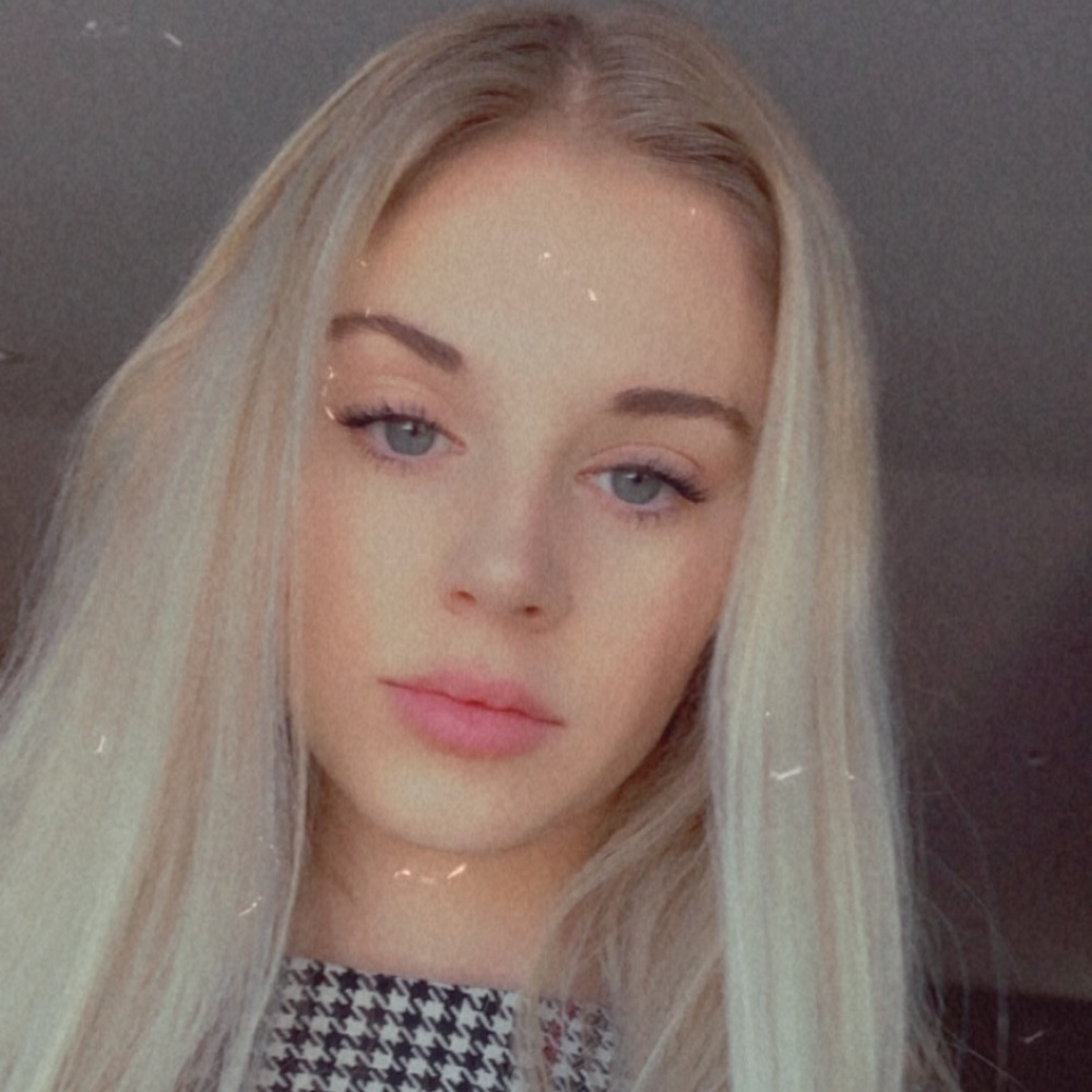 Meet your Posher, Alaina